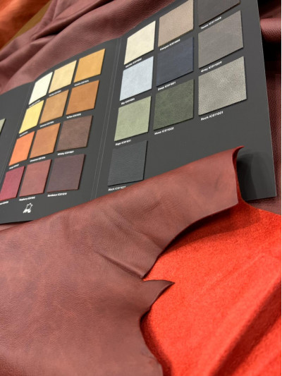Бычья кожа для мебели Mistral Raspberry, 0.9 - 1.1 мм, Mastrotto (Италия)