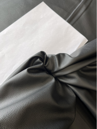 Бычья кожа для мебели, Zenith Collection, Nero 0.8 - 1.0 mm Mastrotto (Италия)