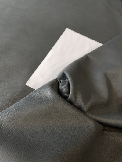 Бычья кожа для мебели, Bovino Arredo, Deep Nero, 1.0 - 1.2 mm, Mastrotto (Италия)