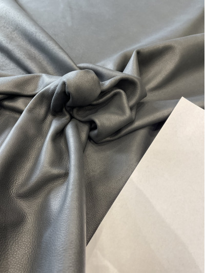 Бычья кожа для мебели, Bovino Arredo, Deep Nero, 1.0 - 1.2 mm, Mastrotto (Италия)