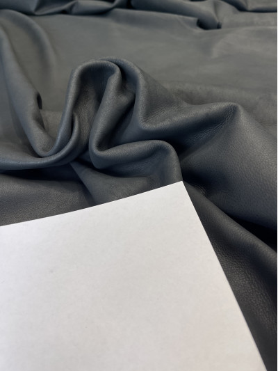 Бычья кожа для мебели, Bovino Arredo, Deep Nero, 1.0 - 1.2 mm, Mastrotto (Италия)